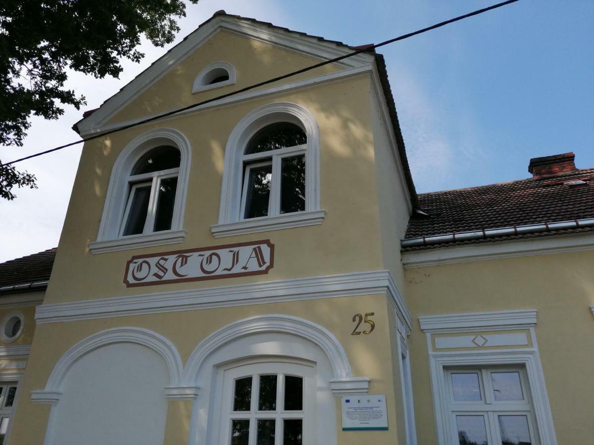 Dom Goscinny Ostoja مينزفوجة المظهر الخارجي الصورة